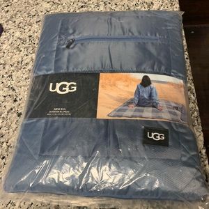 NWT UGG MISCHA OUTDOOR BLANKET PACIFIC BLUE
